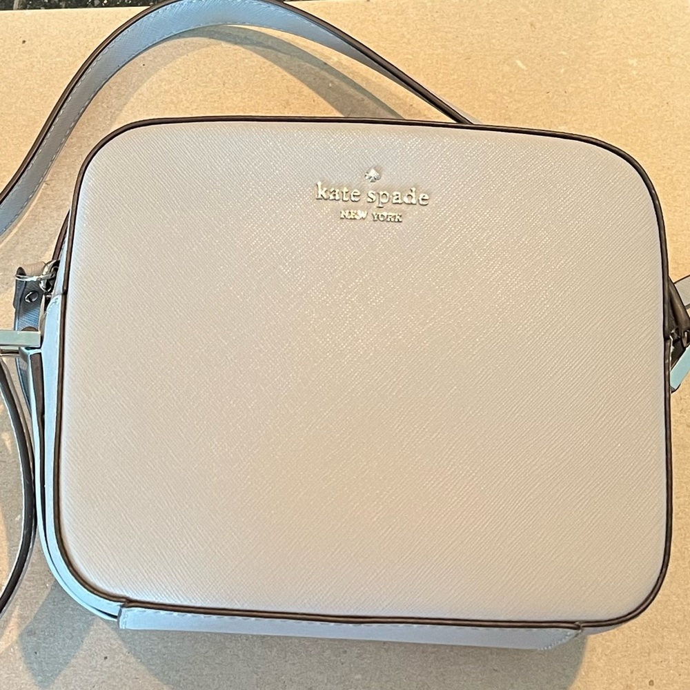 Beautiful grey Kate Spade crossbody. Brand new without tags
